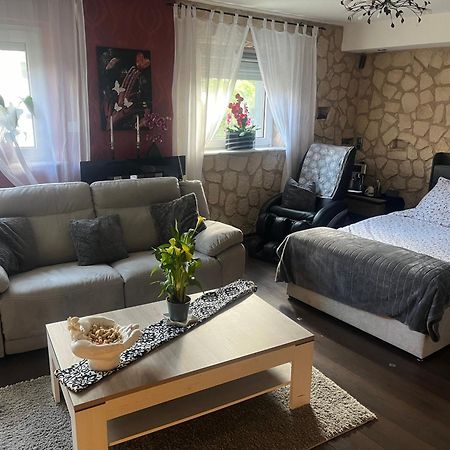 Gaestezimmer In Ratingen Bei Duesseldorf Mit Einem Hauch Luxus Eksteriør bilde